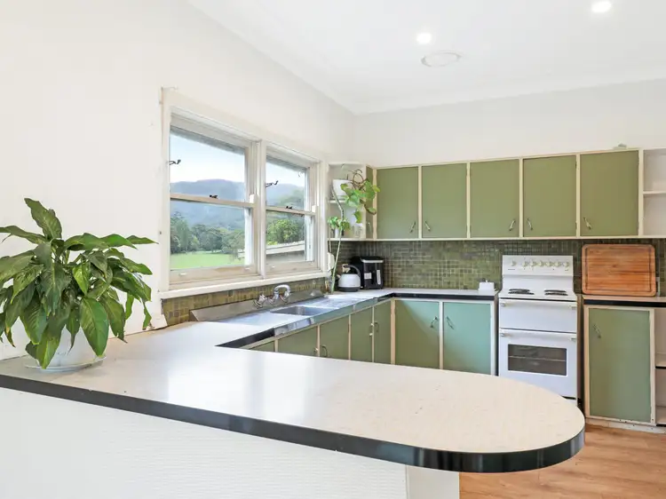 Sixth view of Homely house listing, 32 Pooraka Ave, West Wollongong NSW 2500