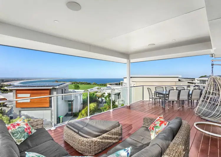 6 Myalup Court, Red Head NSW 2430
