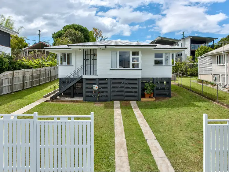 15 Allowrie Street, Stafford QLD 4053