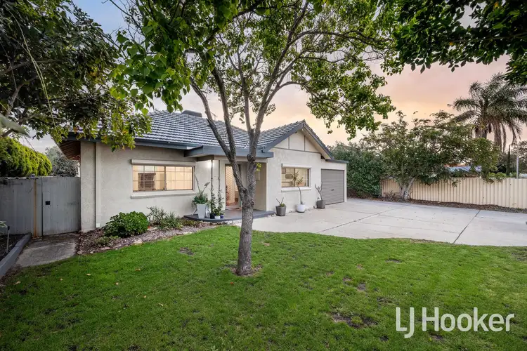 13 Chapman Road, St James WA 6102