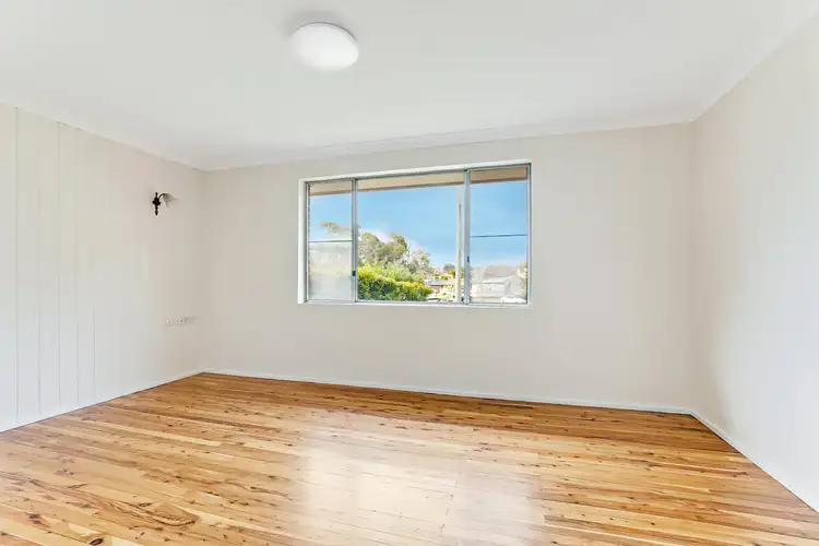 Fifth view of Homely house listing, 10 Eton Court, Cambridge Park NSW 2747