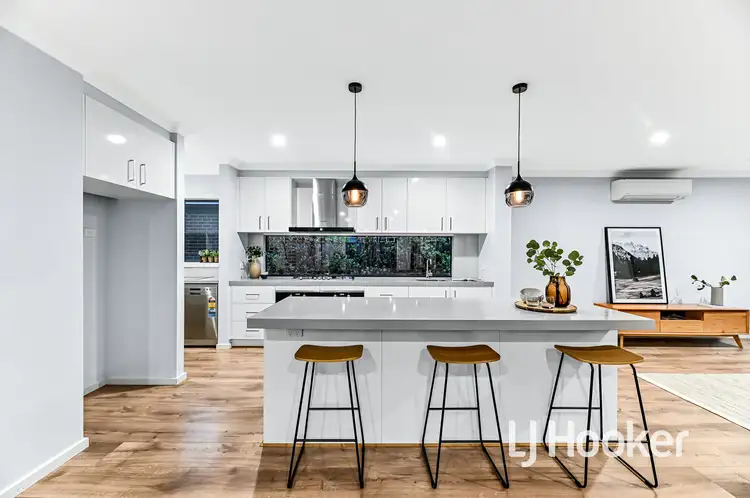 Third view of Homely house listing, 5 Medlow Way, Clyde North VIC 3978