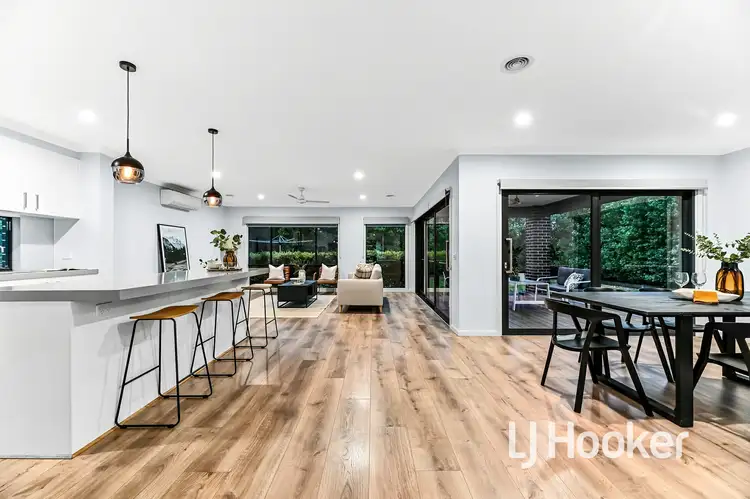 Fifth view of Homely house listing, 5 Medlow Way, Clyde North VIC 3978