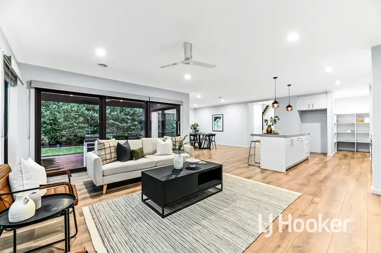 Sixth view of Homely house listing, 5 Medlow Way, Clyde North VIC 3978