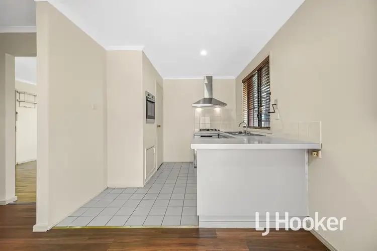 Sixth view of Homely house listing, 8 Ellindale Close, Hampton Park VIC 3976