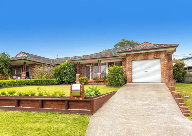 4 Gannet Crescent