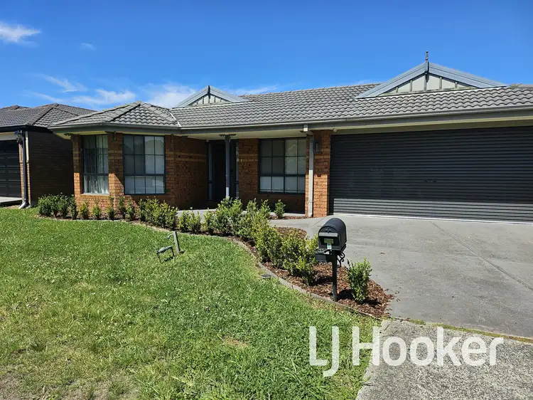 6 Mikasa Place, Pakenham VIC 3810