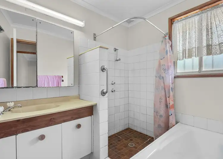 Seventh view of Homely house listing, 21 Lillas Place, Minto NSW 2566
