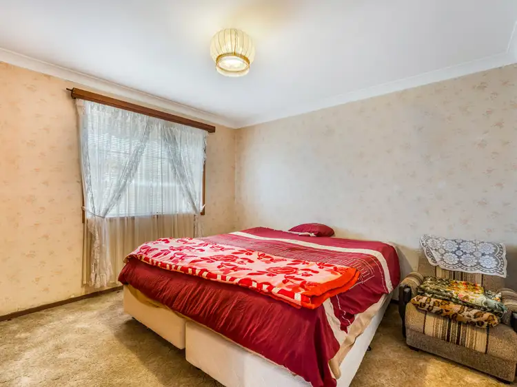 Fifth view of Homely house listing, 8 Cowe Close, Bonnyrigg Heights NSW 2177