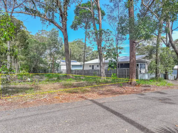 3 Pearl St, Russell Island QLD 4184
