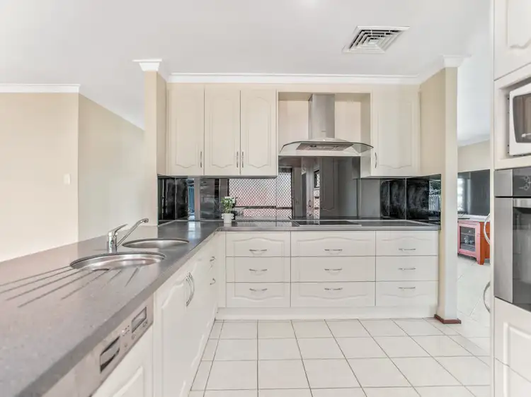 Fifth view of Homely house listing, 6 Shillington Way, Thornlie WA 6108