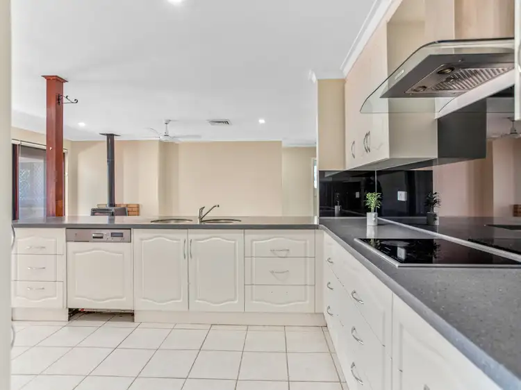Sixth view of Homely house listing, 6 Shillington Way, Thornlie WA 6108