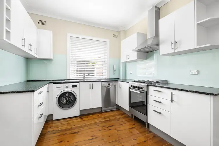Third view of Homely apartment listing, 5/4 Ormond Street, Bondi Beach NSW 2026