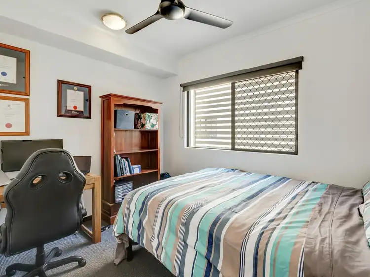 Sixth view of Homely unit listing, 2/423-427 Draper Street, Parramatta Park QLD 4870