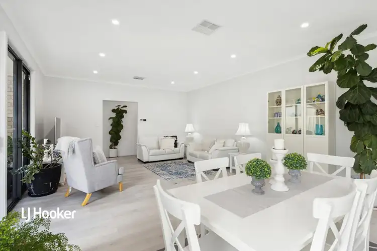 Sixth view of Homely house listing, 2/21 Hazel Grove, Ridgehaven SA 5097