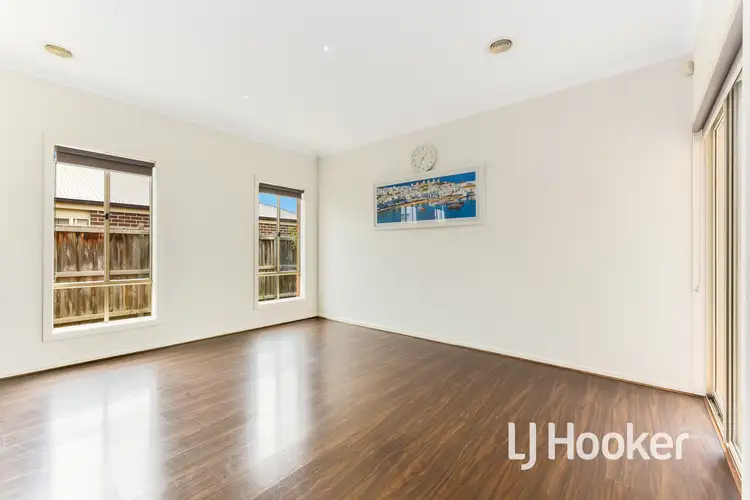 Fifth view of Homely house listing, 53 Valencia Circuit, Cranbourne VIC 3977