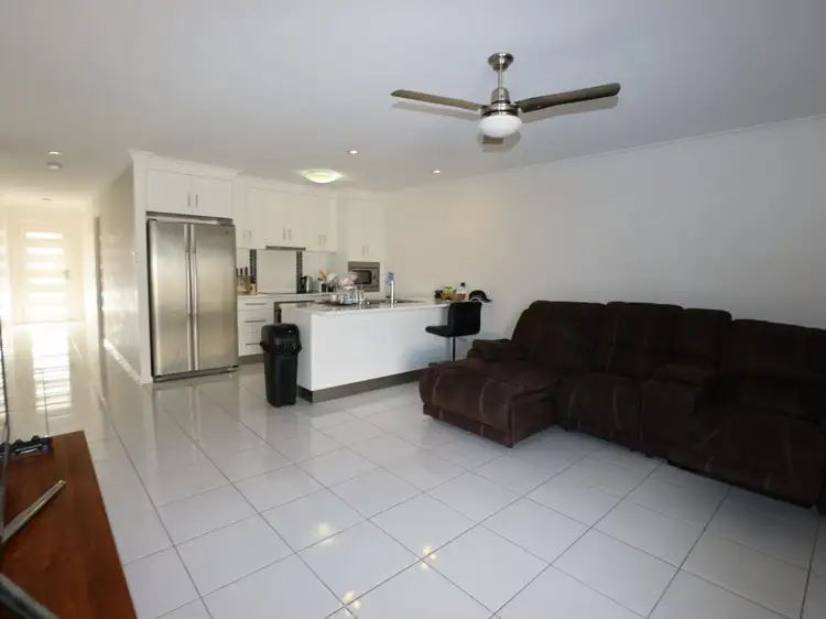 Fifth view of Homely unit listing, 4/44 Lakeside Drive, Emerald QLD 4720