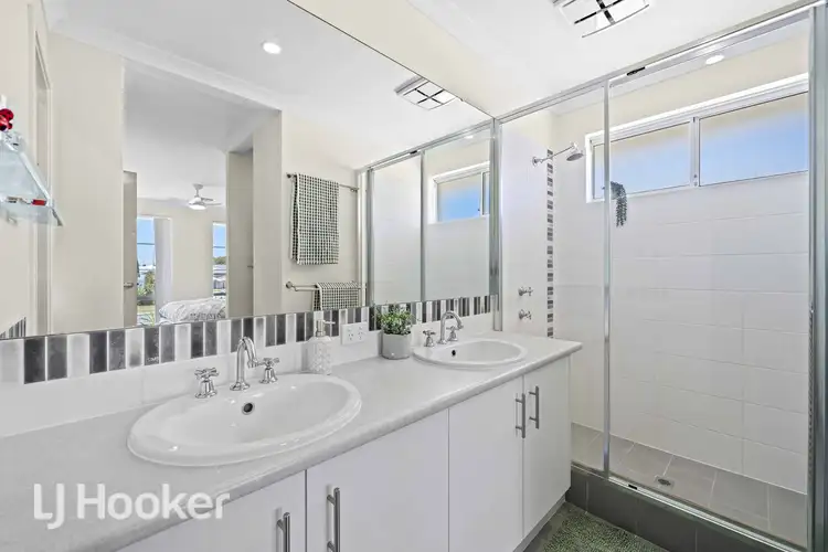 Fifth view of Homely house listing, 2 OBEL Close, Yanchep WA 6035