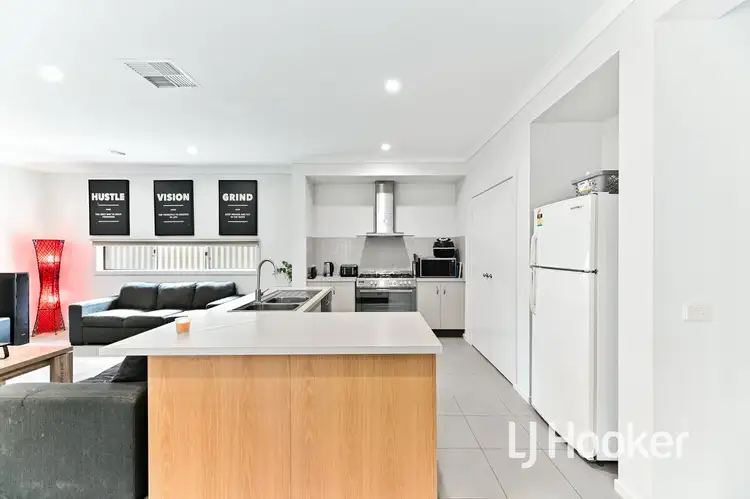 Sixth view of Homely house listing, 21 Egret Way, Pakenham VIC 3810