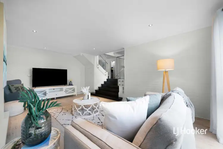Fifth view of Homely house listing, 14 Carole Court, Seabrook VIC 3028