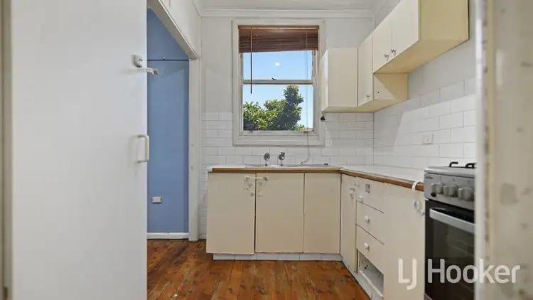 Fifth view of Homely house listing, 9 McKenzie Place, Bathurst NSW 2795