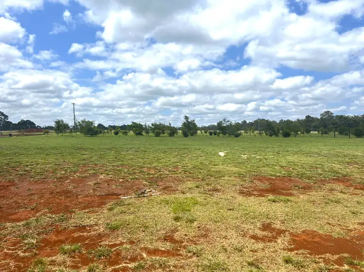 94-96 Premier Drive, Kingaroy QLD 4610