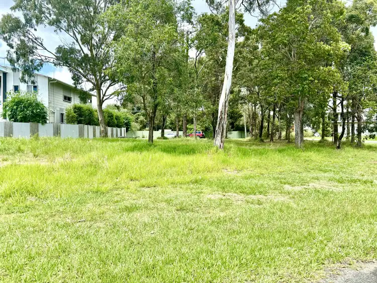36-38 Camena Street, Macleay Island QLD 4184
