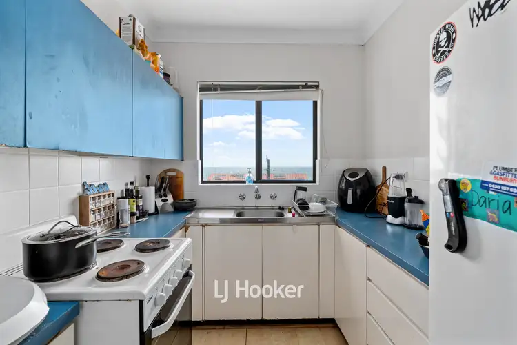 Fifth view of Homely unit listing, 16/17 Greensell Street, Bunbury WA 6230