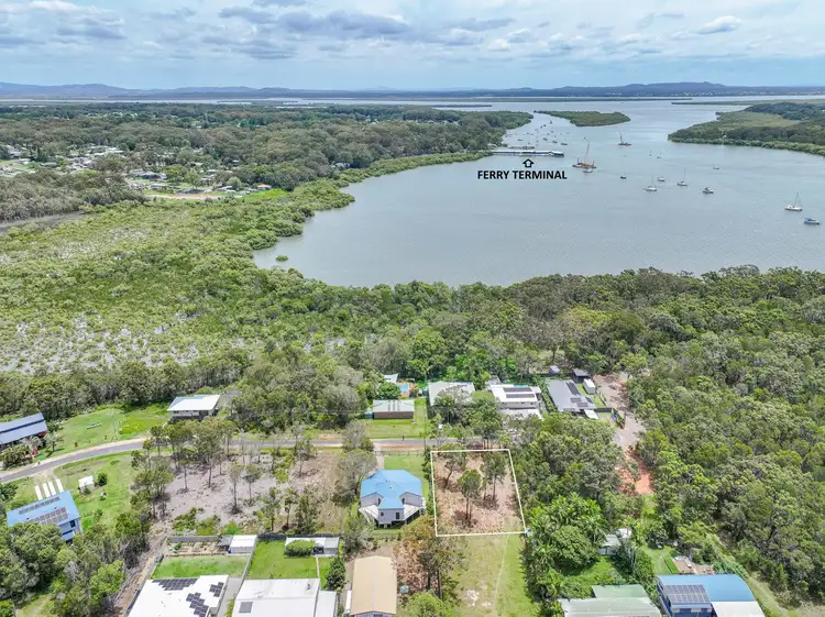 43 Tenanne Street, Russell Island QLD 4184
