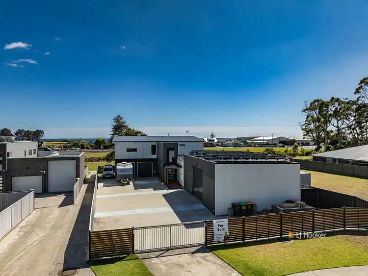 Fifth view of Homely house listing, 8 Moore Court, Wynyard TAS 7325
