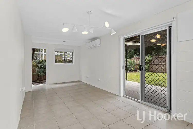 Fifth view of Homely unit listing, 2/42 William Parade, Fairfield QLD 4103