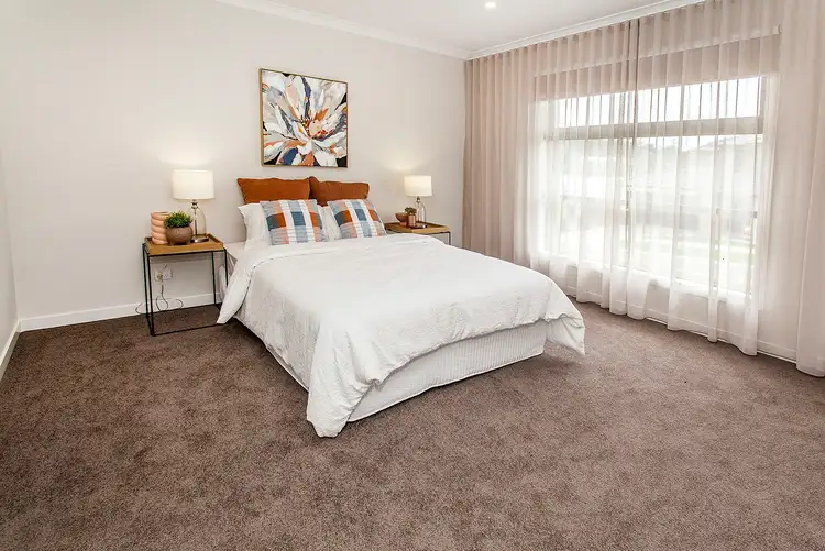 Sixth view of Homely house listing, 8 Wynnlea Place, Lilydale VIC 3140
