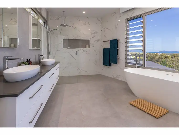 109 Coastal View Drive, Tallwoods Village NSW 2430