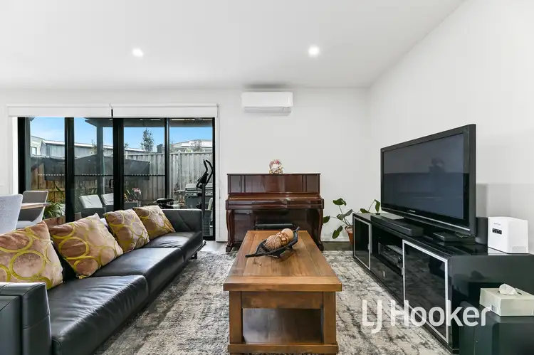 Second view of Homely house listing, 119 Willow Glen Boulevard, Cranbourne VIC 3977