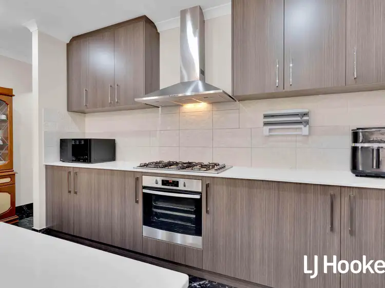 Sixth view of Homely house listing, 2 Hebrides Drive, Seville Grove WA 6112