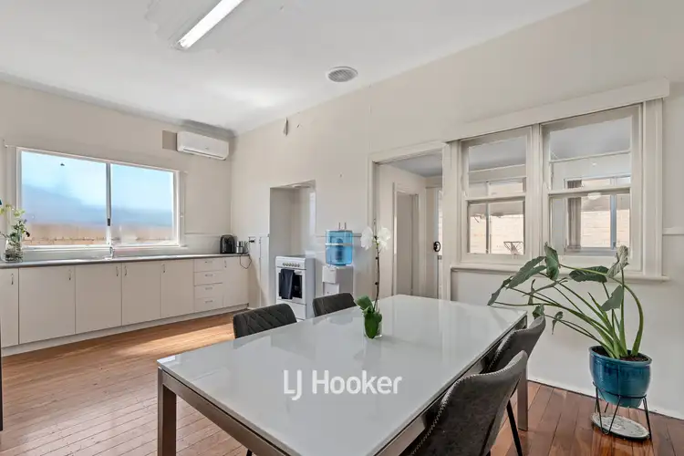 Fifth view of Homely unit listing, 1/110 Forrest Avenue, South Bunbury WA 6230