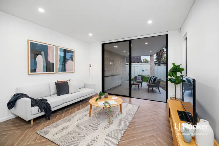 Fifth view of Homely semi-detached listing, 3/43 Craig Avenue, Moorebank NSW 2170