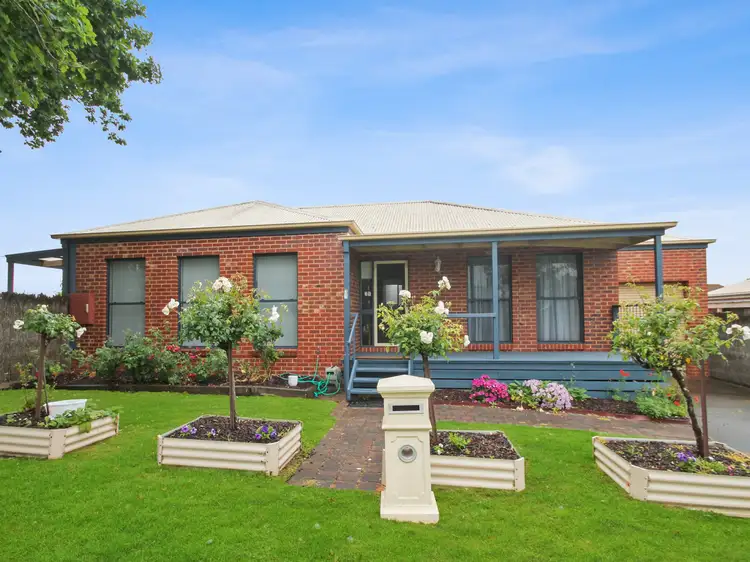 31 Dwyer Street, Wy Yung VIC 3875