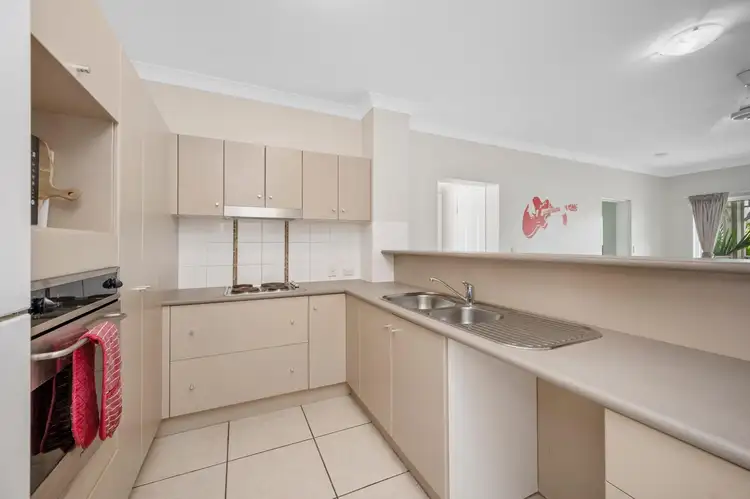 Fifth view of Homely unit listing, 10/16-22 Martinez Avenue, West End QLD 4810