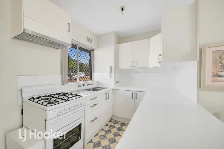 Seventh view of Homely house listing, 5/1045 Albany Highway, St James WA 6102