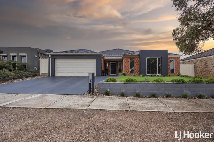 13 Beauview Court, Kurunjang VIC 3337