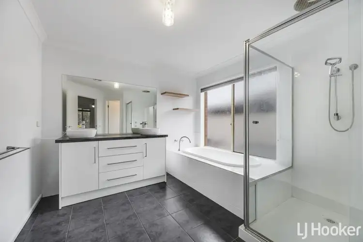 Fifth view of Homely house listing, 13 Beauview Court, Kurunjang VIC 3337