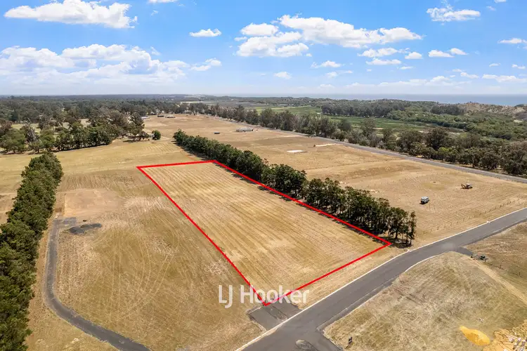 22 Acreage Boulevard, Dalyellup WA 6230