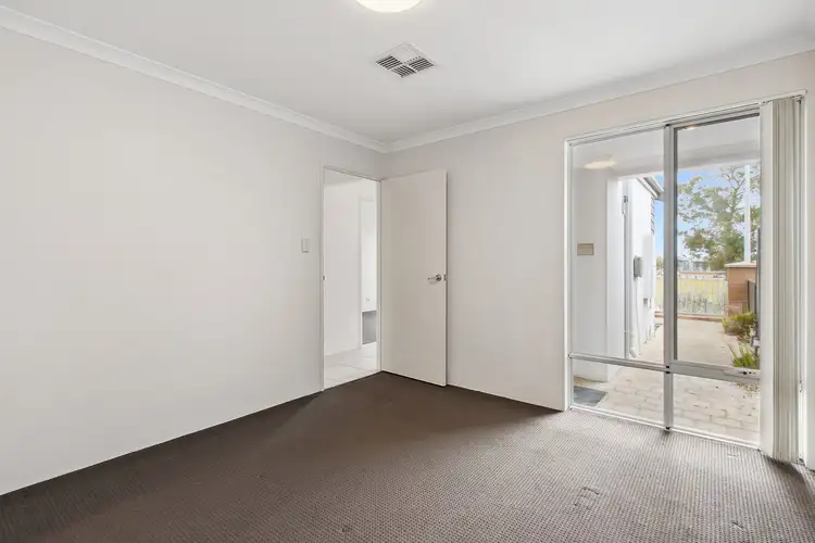 Sixth view of Homely house listing, 72 Bauer Circle, Banksia Grove WA 6031