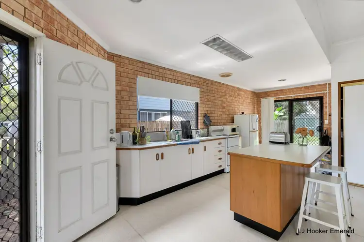 Fifth view of Homely unit listing, 14 Alamein Drive, Emerald QLD 4720