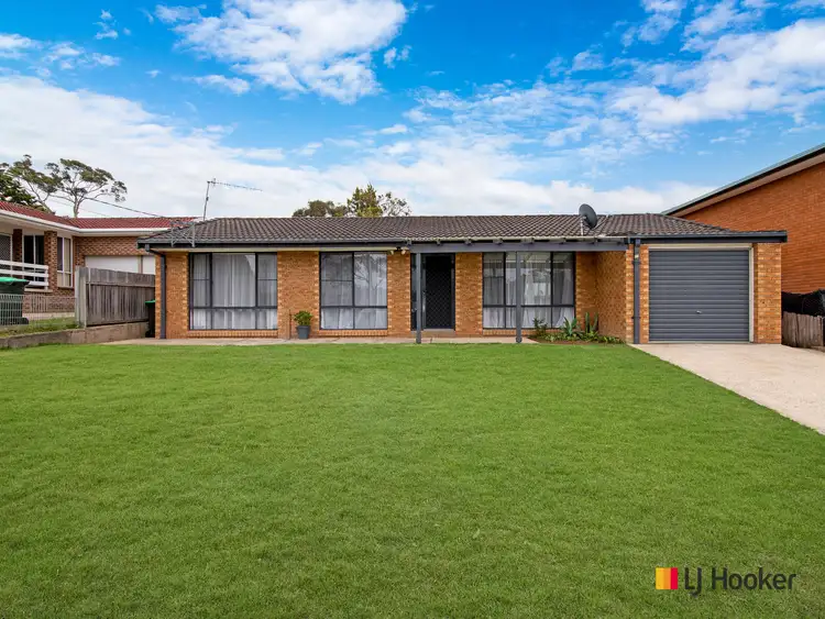 31 Pacific Road, Surf Beach NSW 2536