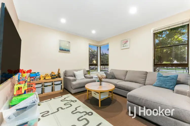 Fourth view of Homely house listing, 2 Harlesden Circuit, Pakenham VIC 3810