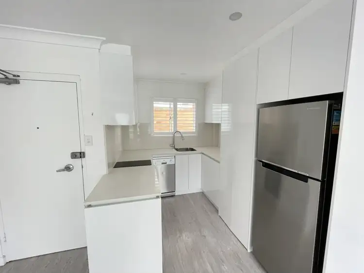 21/15 Kooloora Avenue, Freshwater NSW 2096