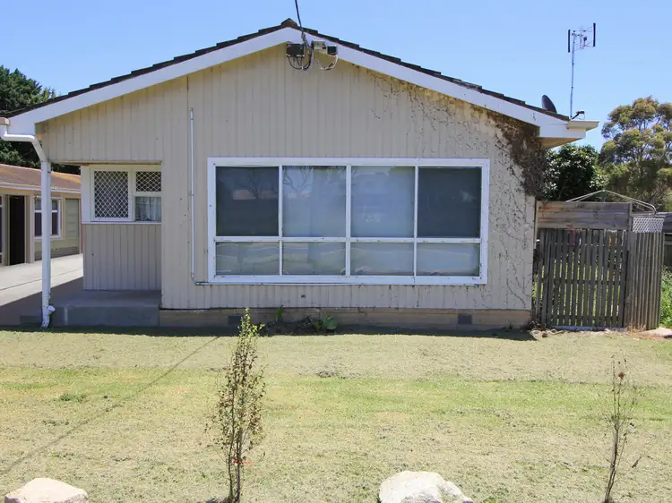 Unit 1/28 Paynesville Road