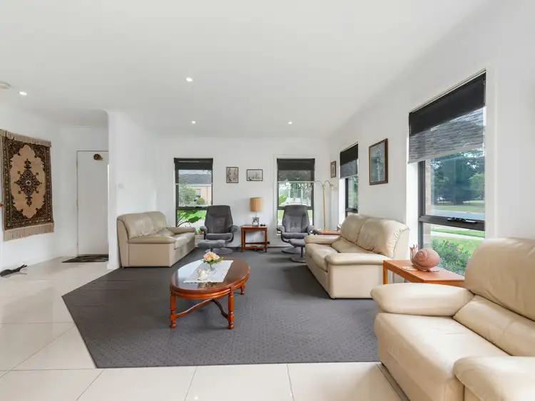 Sixth view of Homely house listing, 1 Georgia Court, Bairnsdale VIC 3875